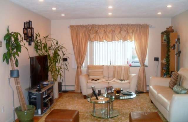 2-bed with 1-parking South Newton photos photos