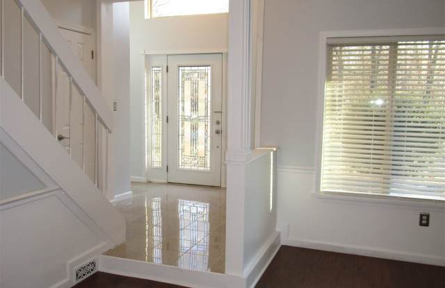 11601 Maddox Ct Gallery 4