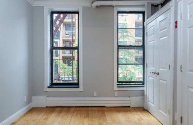77 St Marks Pl photos photos