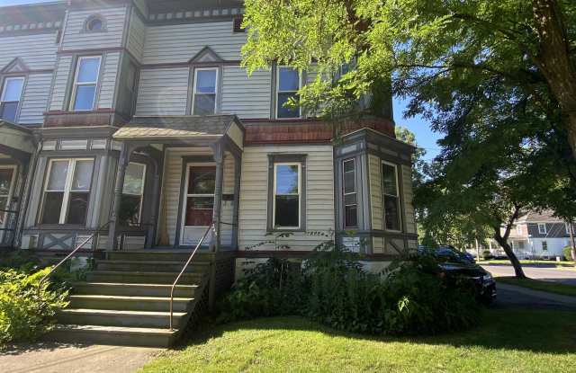 245 Park Ave - 245 Park Avenue, Oneida, NY 13421