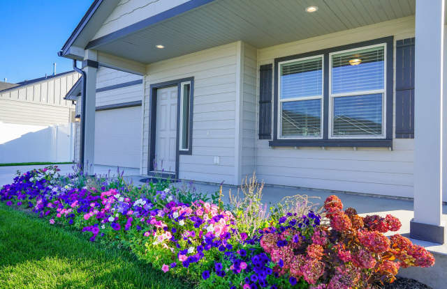 Charming and Exceptionally Clean, 3 Bedroom photos photos