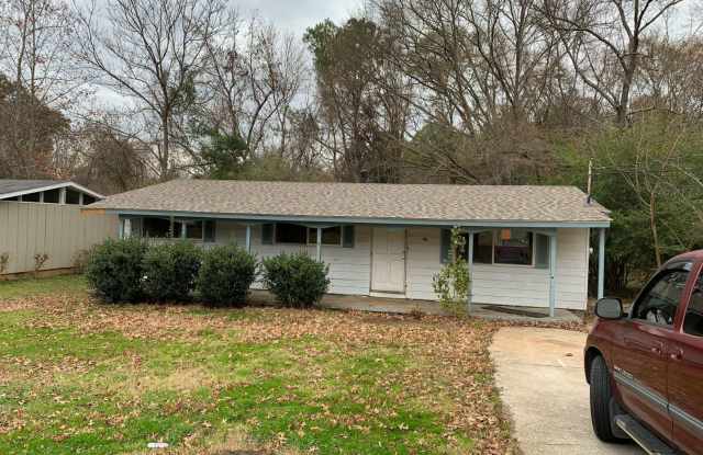 Newnan- 77 Spence Ave 3/1 photos photos
