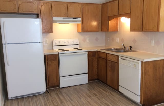 1405 Van Zanten Ct Apt. D - 4 photos photos