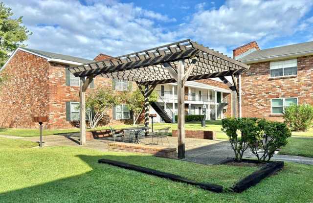 Spacious 2 Bed/2 Bathroom Condo in Bocage – Walk to Towne Center  Whole Foods! photos photos