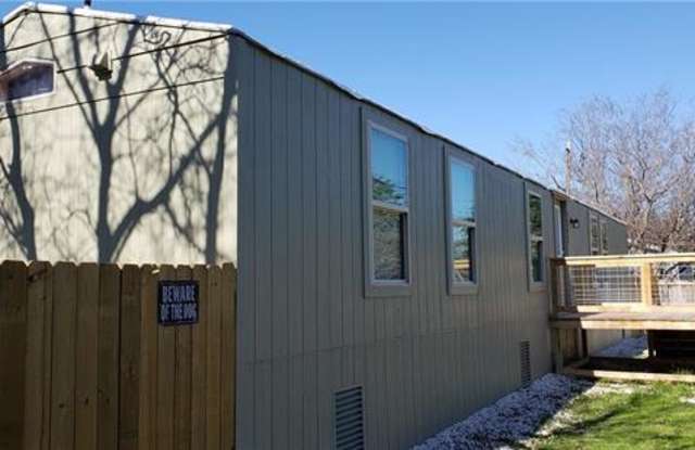 2303 Peach Tree LN Gallery 4