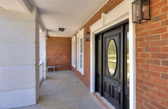 2090 Four Bridges Road Gallery 3