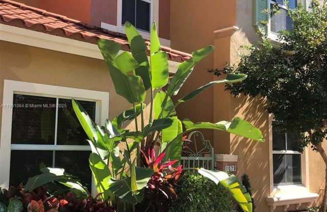 1079 SW 143rd Ave photos photos