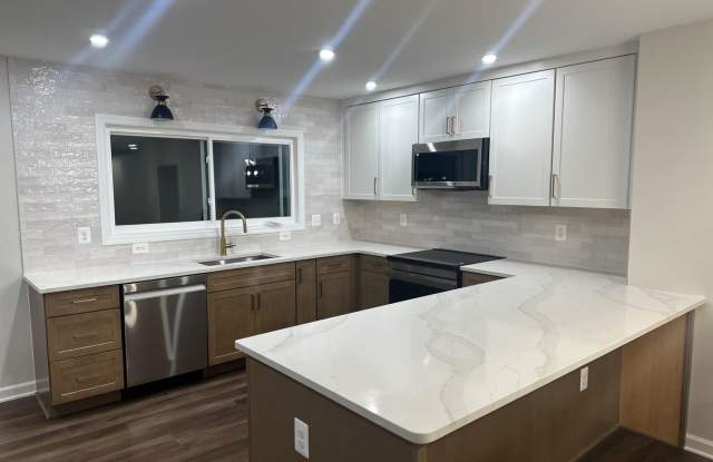 5016 LAMBSGATE Lane photos photos