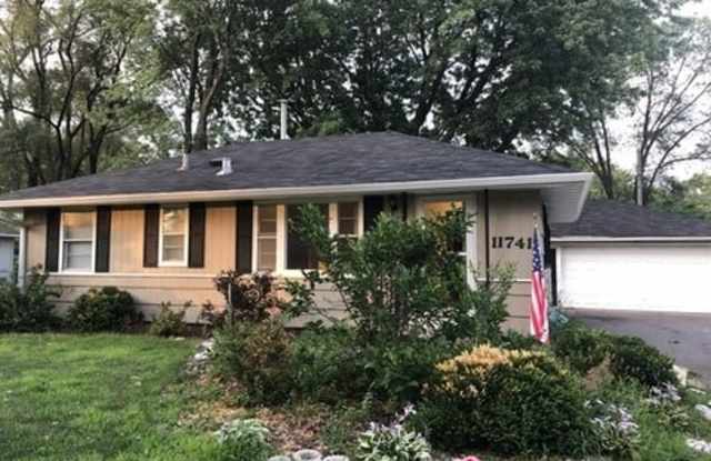 11741 Olive St North West - 11741 Olive Street Northwest, Coon Rapids, MN 55448