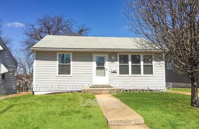 6411 Clifton Hills Dr Gallery 1