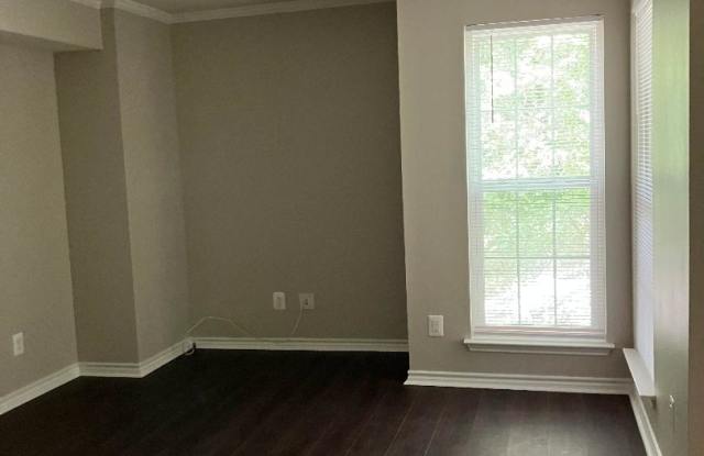 1504 Lincoln Way Gallery 3