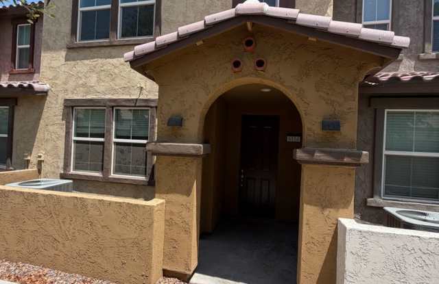 Beautiful newer townhome in the heart of Tempe Gallery 1