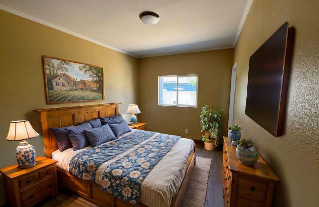 Newly Renovated 3 Bed, 3 Bath Ground Floor Unit in the Heart of Pomona; Modern, Efficient, and Move In Ready photos photos