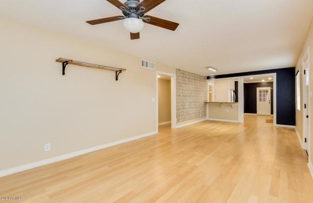 4002 N 32ND Place Gallery 3