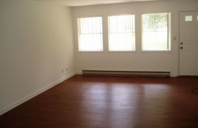 901 Hartwell Drive - 901 Hartwell Drive, Savoy, IL 61874