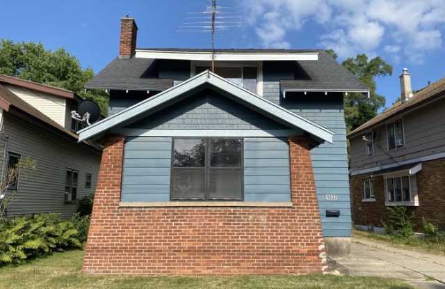 1637 Jefferson Avenue Southeast - 1637 Jefferson Avenue Southeast, Grand Rapids, MI 49507