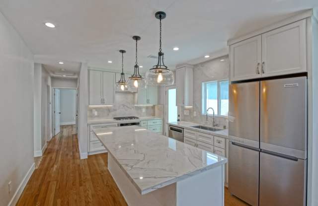 Completely Remodeled, Bright  Airy 3BR2BA Home in the Gaslamp District w/ Custom Details Throughout w/ Charming Porch, Rear Patio/Yard  Detached 2-Car Garage Just A Block from Grandview School  5 Blocks to Beach! photos photos