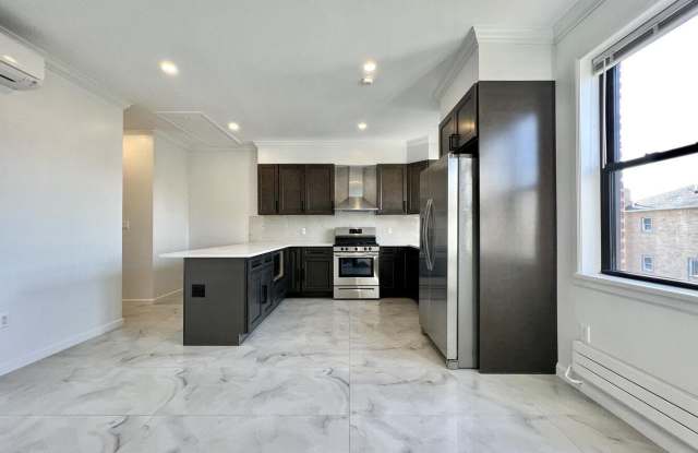 47-14 DITMARS Boulevard Gallery 3