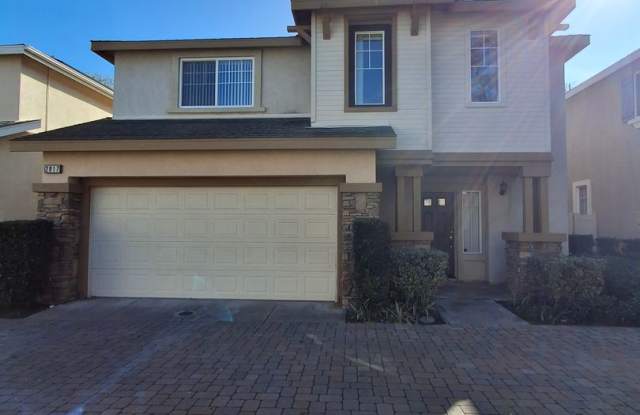 RECENTLY REDUCED!!! Beautiful Home in the Heart of it all. MUST SEE! photos photos