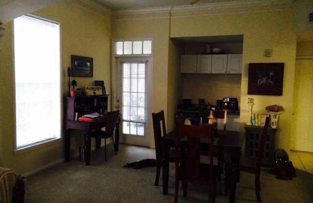 229 Longview Ave Apt 303 Gallery 4