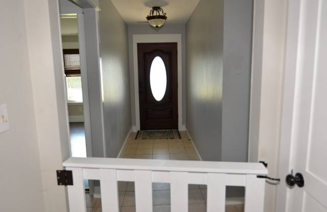 Ocean Lakes Ranch with an Inground-Pool Gallery 4