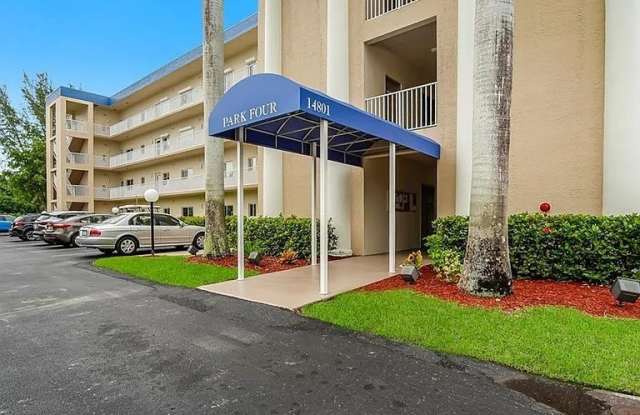 14801 Park Lake Drive unit: 6 photos photos