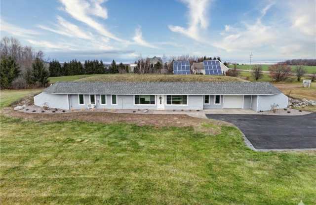 2654 Whalen Road photos photos