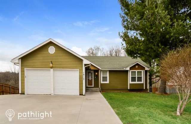 1913 Northeast Red Oak Lane - 1913 Northeast Red Oak Lane, Blue Springs, MO 64029