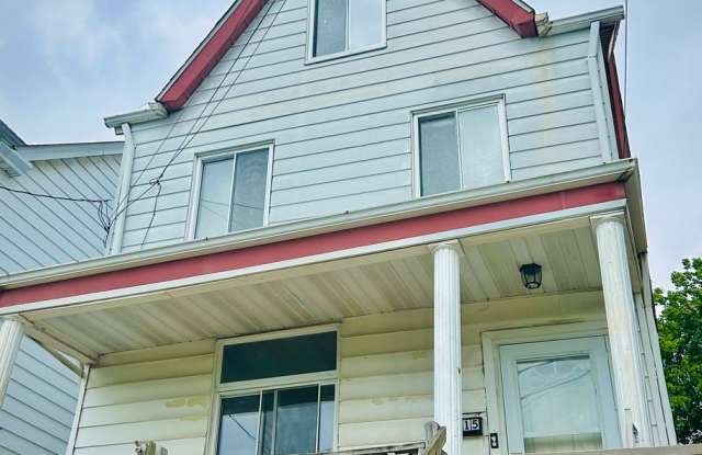 3 Bedroom, Pet Friendly Home l NorthSide photos photos