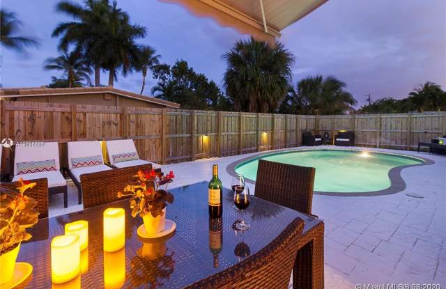 860 NE 23rd Ter - 860 Northeast 23rd Terrace, Pompano Beach, FL 33062