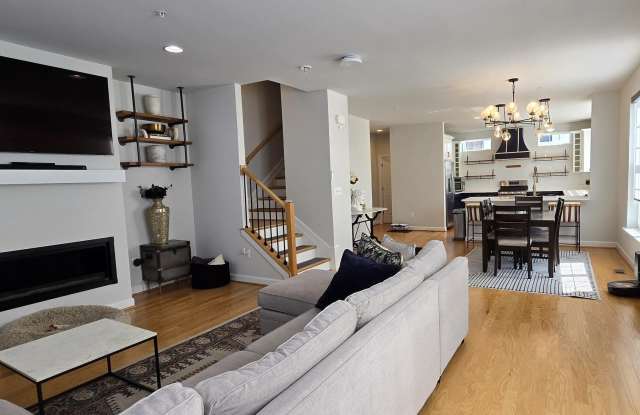 627 LEIGH WAY photos photos
