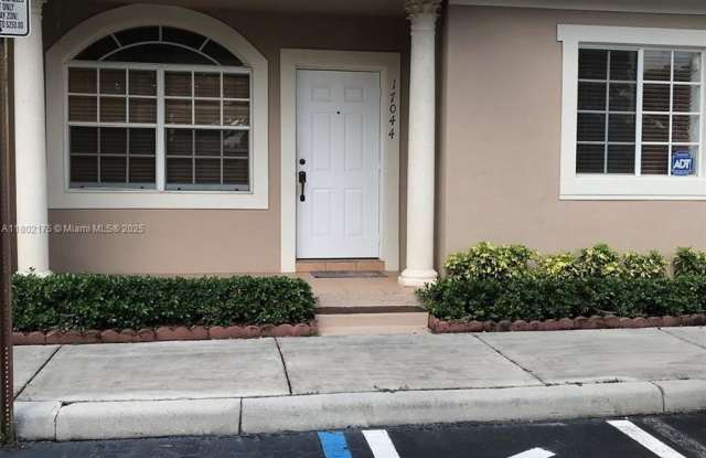 17044 SW 137th Ct photos photos