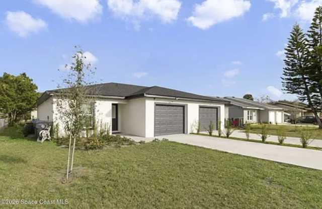 95 West Towne Place Gallery 2