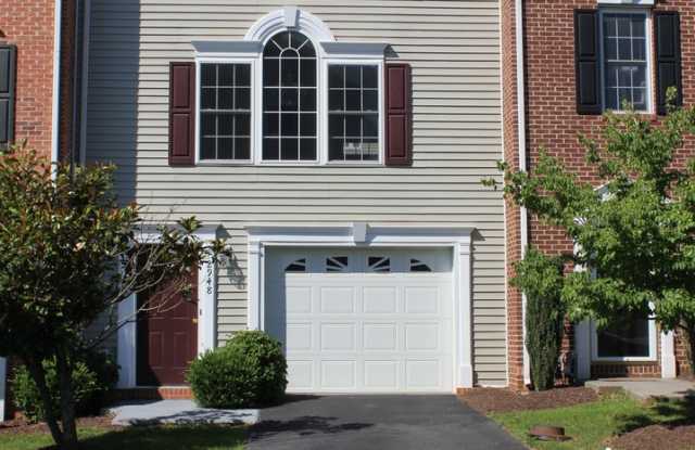 Townhouse for Rent in Taylor Springs photos photos