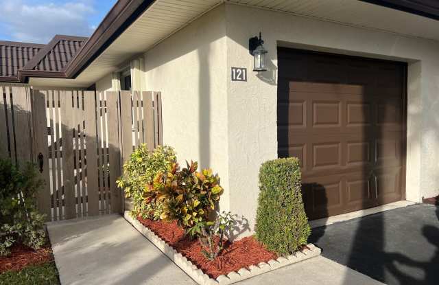 2BR/ 2BA Condo In Golden Lakes - An Active 55+ Community - 121 Lake Paula Drive, Palm Beach County, FL 33411