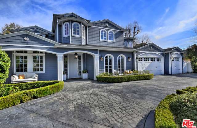 4312 BEEMAN AVE - 4312 Beeman Avenue, Los Angeles, CA 91604