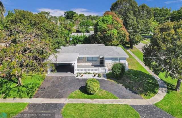 1013 SE 14th Ct - 1013 Southeast 14th Court, Deerfield Beach, FL 33441 1013 SE 14th Ct - 1013 Southeast 14th Court, Deerfield Beach, FL 33441