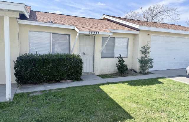 24454 Myers Avenue #B photos photos