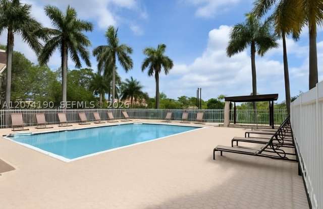 15726 NW 16th Ct Gallery 4