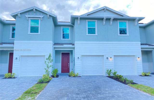 5423 Flannigan Way photos photos