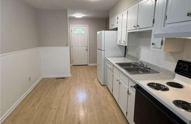 1650 Beechwood Boulevard NW Gallery 3