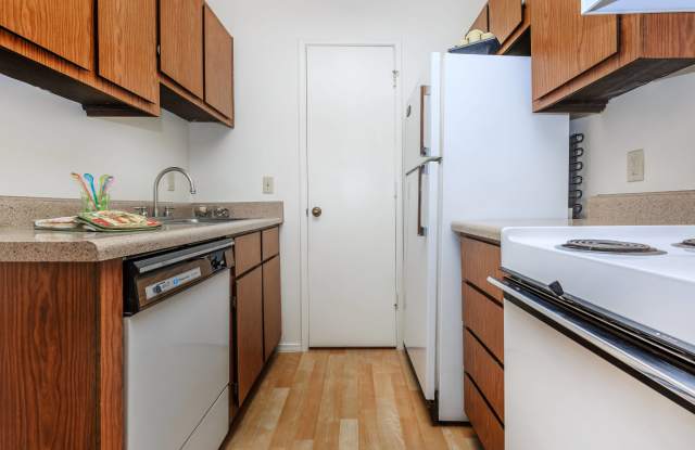Carondelet Apartments Gallery 2