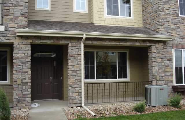 Immaculate Upscale Townhome in fantastic location in Arvada photos photos