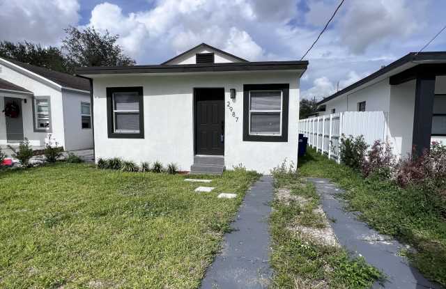 2987 Nw 44th St photos photos