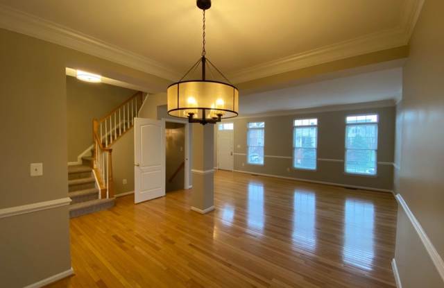 22591 Welborne Manor Sq Gallery 3