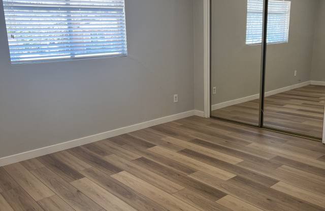 2602 North Fair Oaks Avenue Gallery 3
