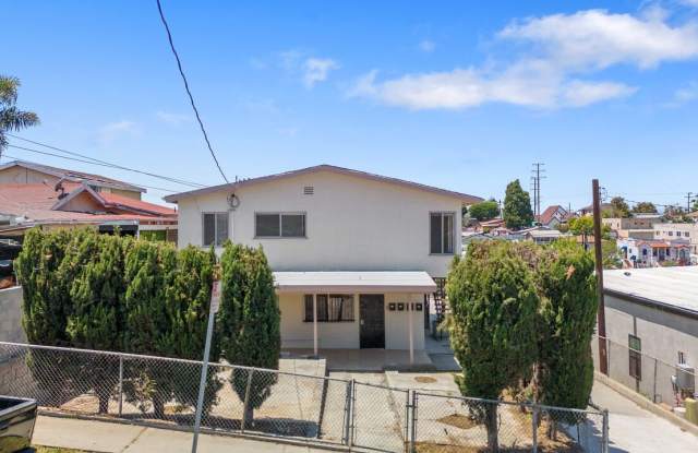 945 N Ditman Ave photos photos