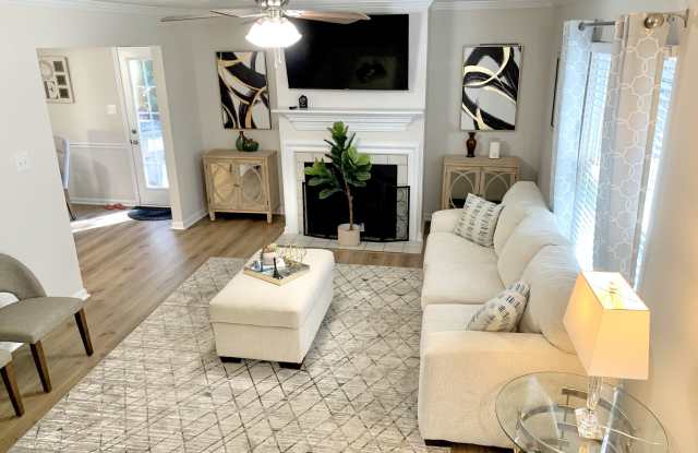 308 Park Leaf Gallery 4
