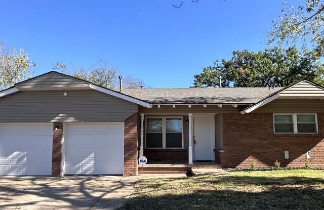 2008 Hardy Dr photos photos