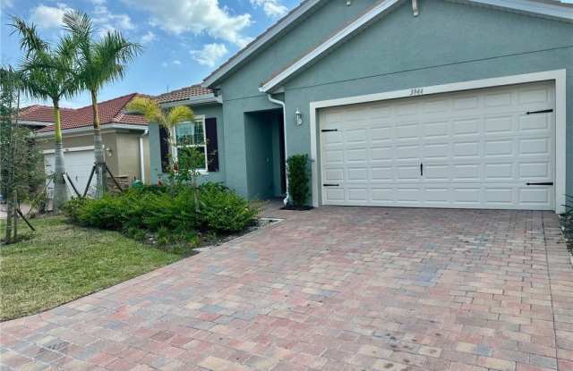 3944 Crosswater Drive Gallery 2